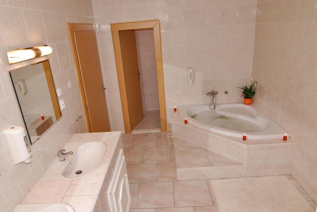 Apartmany Chodov プラハ 部屋 写真