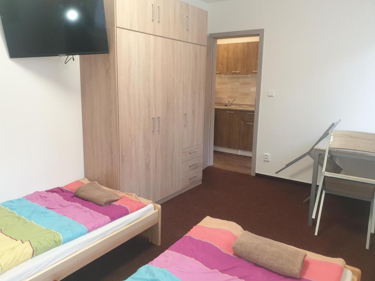 Apartmany Chodov プラハ エクステリア 写真