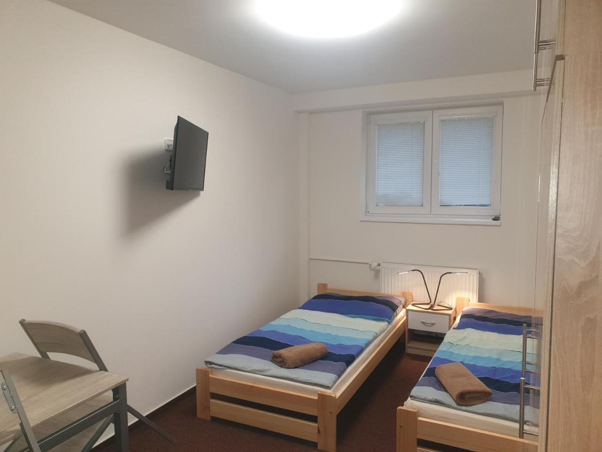 Apartmany Chodov プラハ エクステリア 写真